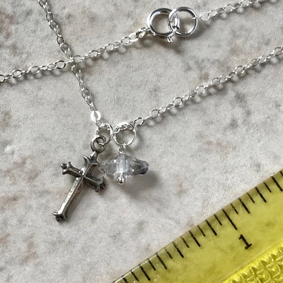 Herkimer diamond and sterling cross - Picture 4 of 4